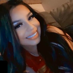 Meet your Posher, Renee